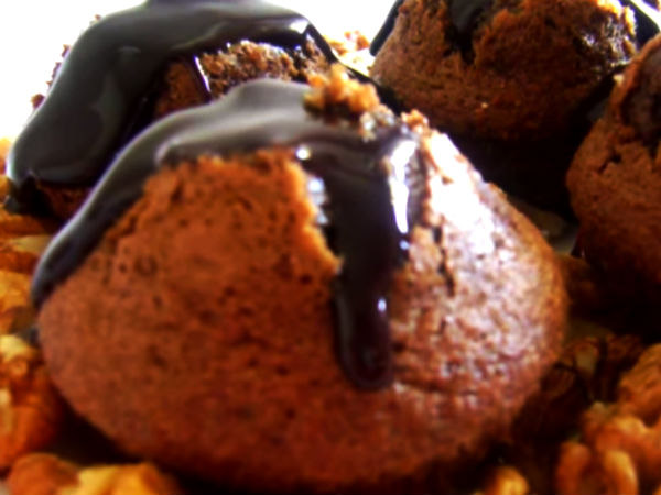 Chocolate Walnut Cupcakes For Beginners: Microwave Recipe