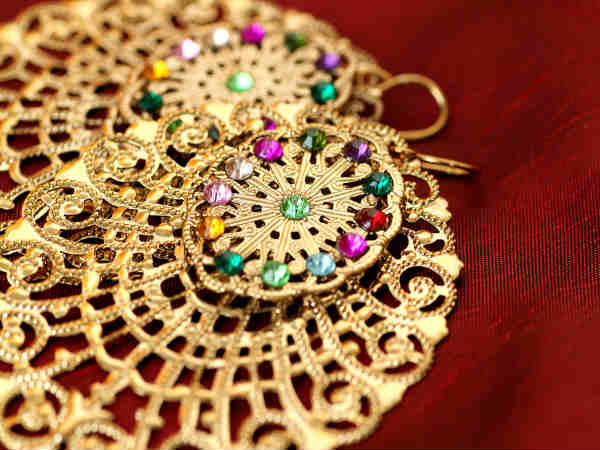  निकेल के आभूषण: