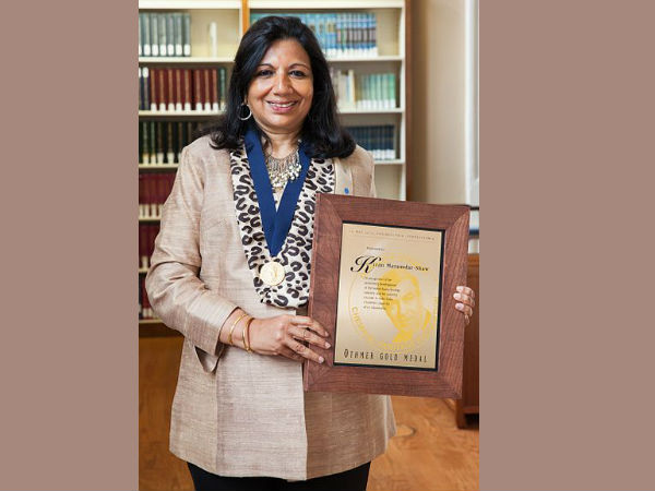 3. अपनी पसंद चुनती हैं 