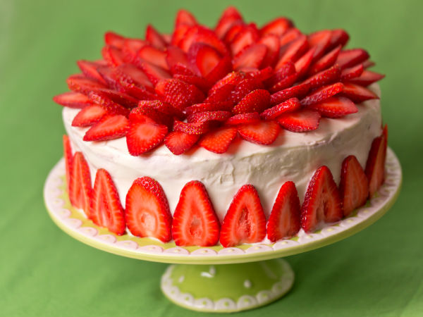 Strawberry Cake Recipe For Mother's Day 