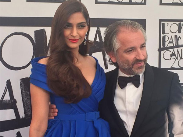 Sonam Kapoor In Dreamy Blue3 