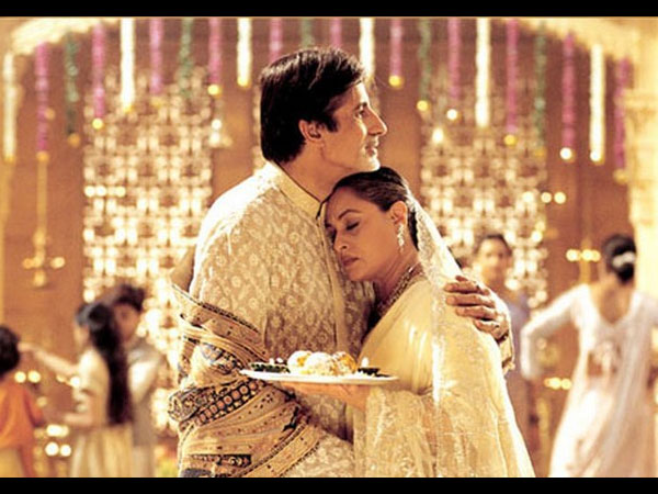  4. एक-दूसरे की भावनाओं की कद्र करना: 