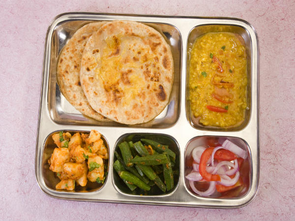 10. दोपहर का भोजन करें भारी 10. दोपहर का भोजन करें भारी