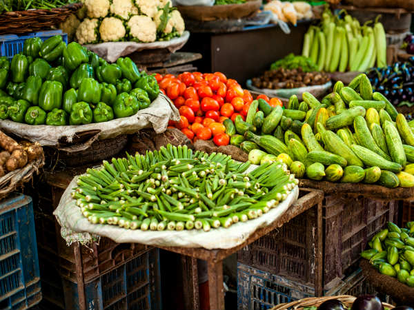 कच्चा या बिन पका खाना खाएं