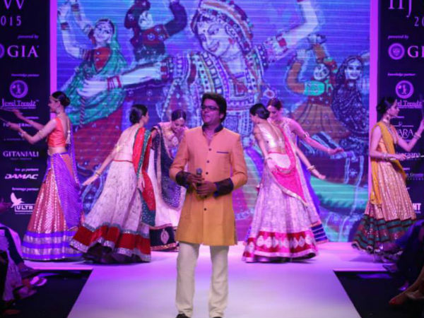  जब रैंप पर हुआ गुजराती डांस 