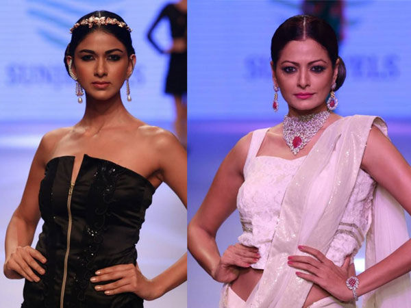 चोकर नेकलेस