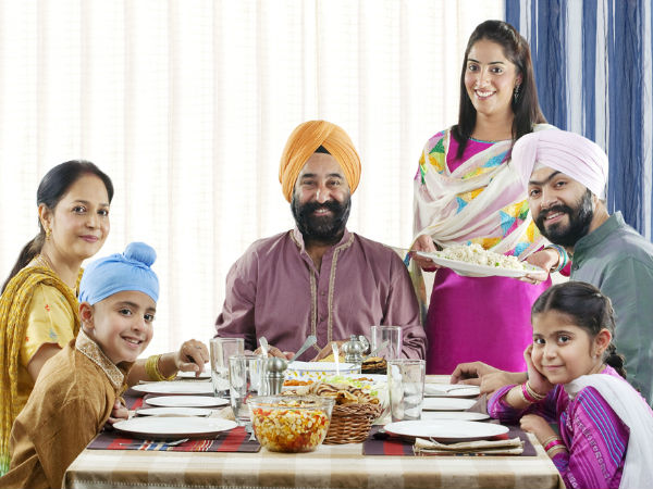 फैमिली लंच या डिनर: