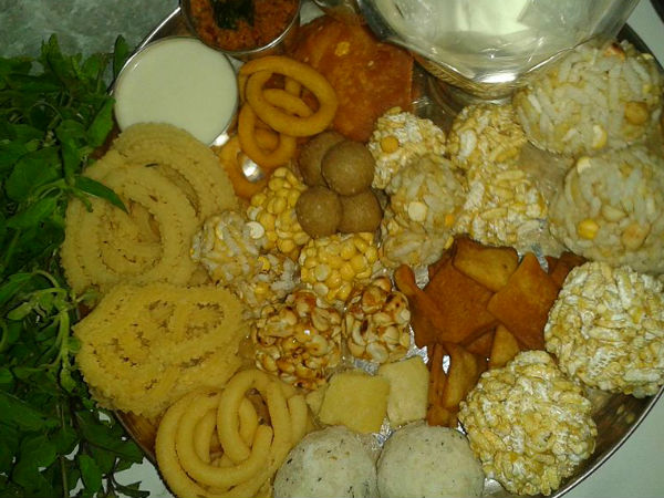 8. भोग लगाएं: