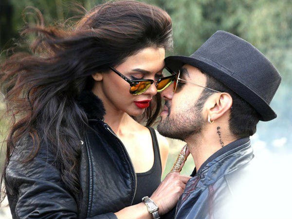  7. गर्लफ्रेंड होनी चाहिये फैशनेबल 