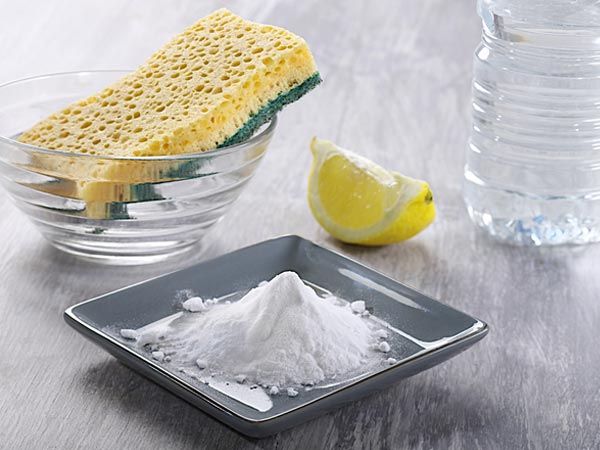 5 बेकिंग सोडा व विनगर: