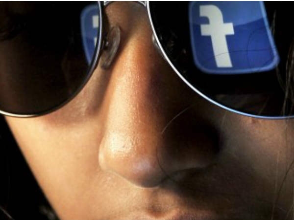 अजनबी: अजनबी: