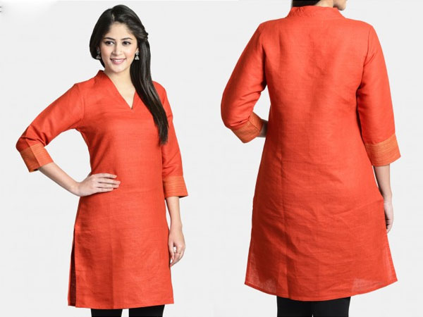 वी-नेकलाइन औरेंज कुर्ता