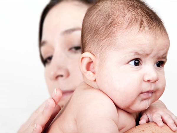 क्या आपका बच्चा दूध पीने के बाद उलटी कर देता है ?