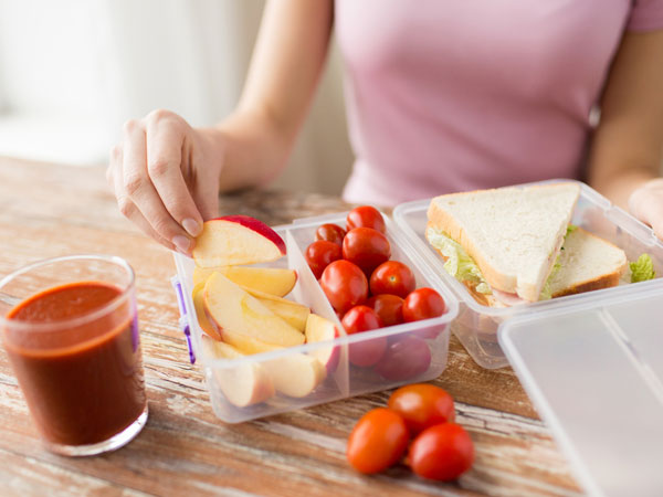 harmful-effects-of-plastics-containers-in-pregnancy1