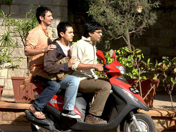  8. खुद को सुपरहीरो समझना - 