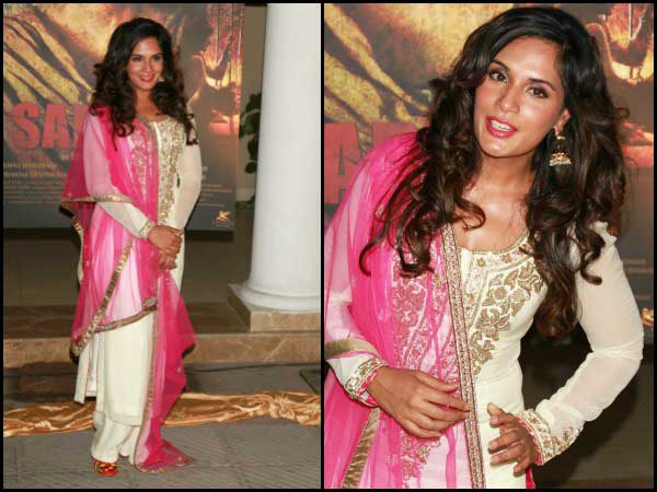 Aishwarya Rai In Sabyasachi3