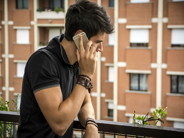 आप चाहें तो फोन पर भी बात कर सकते हैं