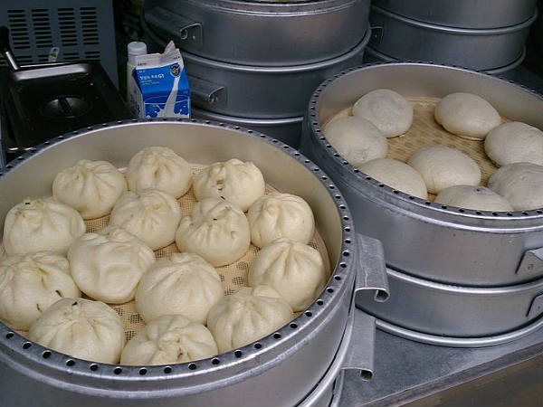 इन लोगों का अहम आहार है मोमोज़ 