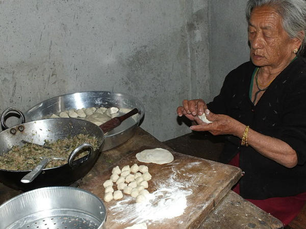 कैसा होता है तिब्‍बत का मोमो