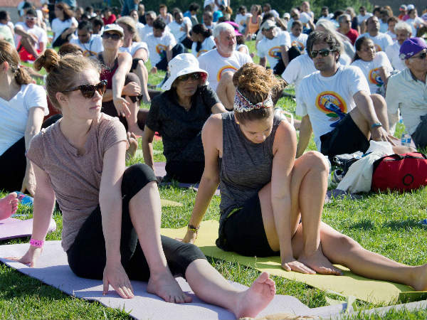  अर्धमत्स्येन्द्रासन