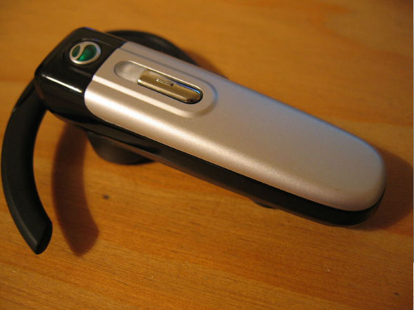  Precautions To Reduce Cell Phone Radiation Exposure 1 