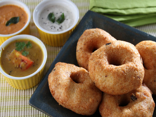  ब्रेकफास्‍ट में ऑइली फूड खाना 