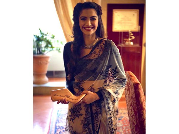 9. विंटेज हेयर