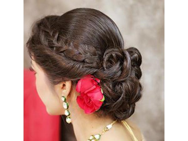  Hairstyles To Try Out This Navratri 