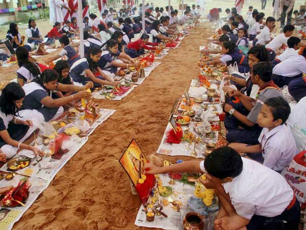  Steps To do Saraswati Puja At Home 1 