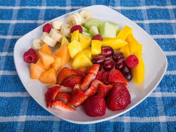 4 ways to store cut fruits