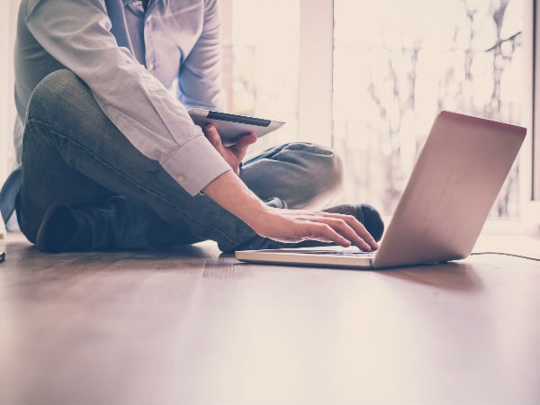 अपने लैपटॉप और डेस्कटॉप के वालपेपर बदल लें: