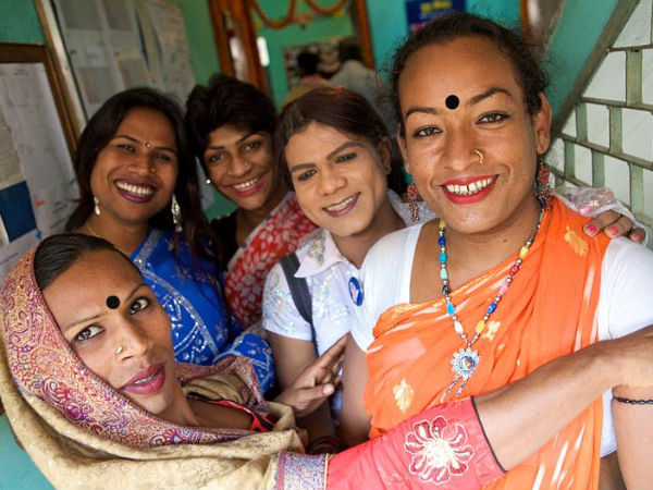  उनका सामाजिक जीवन से बहिष्कार किया जाता है 