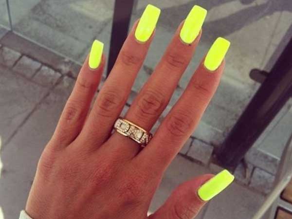 5. नियॉन ग्रीन (हरा): 