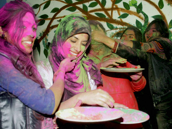 कपड़ा बांधे-