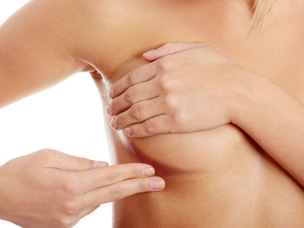 3. निपपल्स में बदलाव होता है