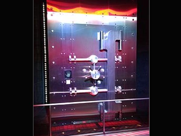 कोका कोला वॉल्‍ट - 