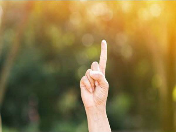 तर्जनी पर तिल - 