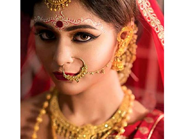 Significance of Solah Shringar for an Indian Hindu Bride Significance of Solah Shringar for an Indian Hindu Bride