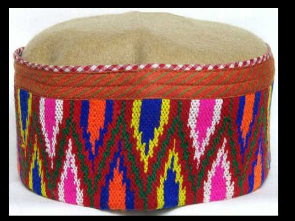 एक टोपी पर चलता है वैवाहिक जीवन एक टोपी पर चलता है वैवाहिक जीवन