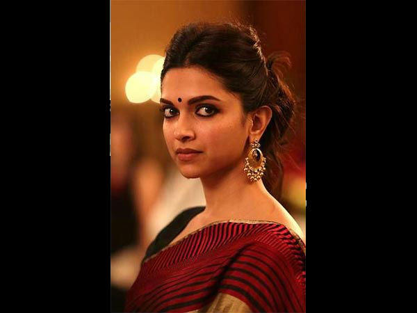 2. आकर्षित आंखों के लिए