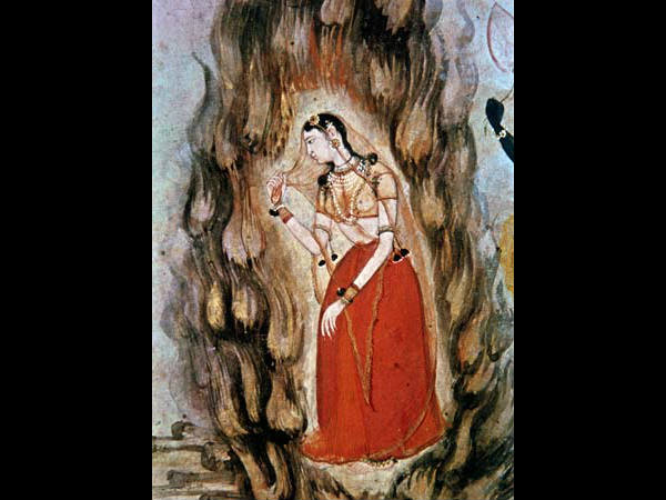 सीता अग्नि देव की पूजा करती थी 