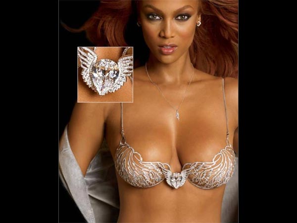 टाइरा बैंक - 2004