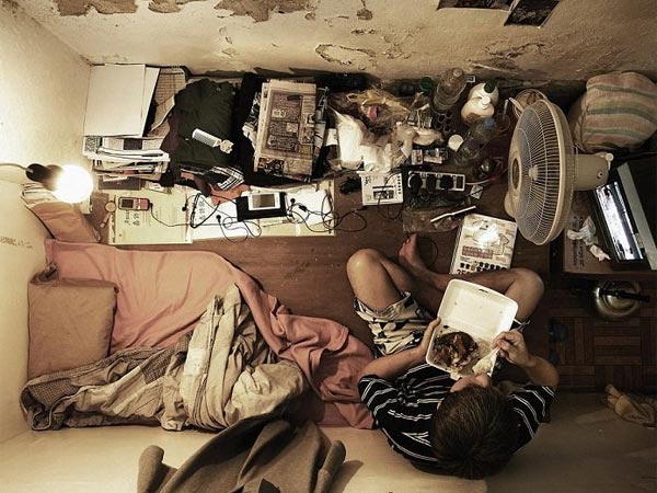 180 डॉलर महीना किराया 