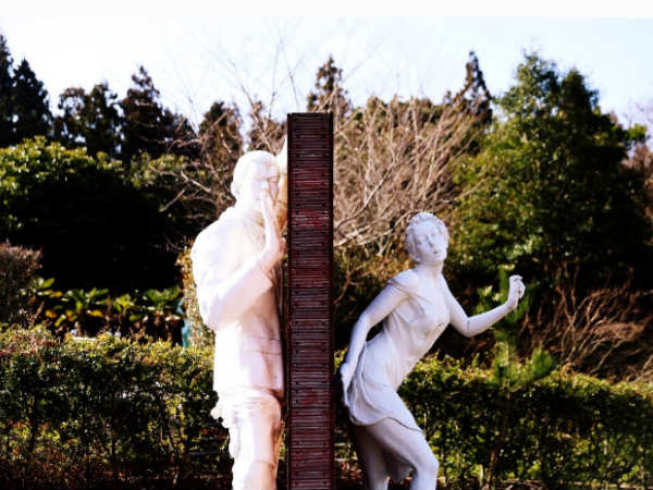  लवलैंड, साउथ कोरिया का सेक्‍स थीम