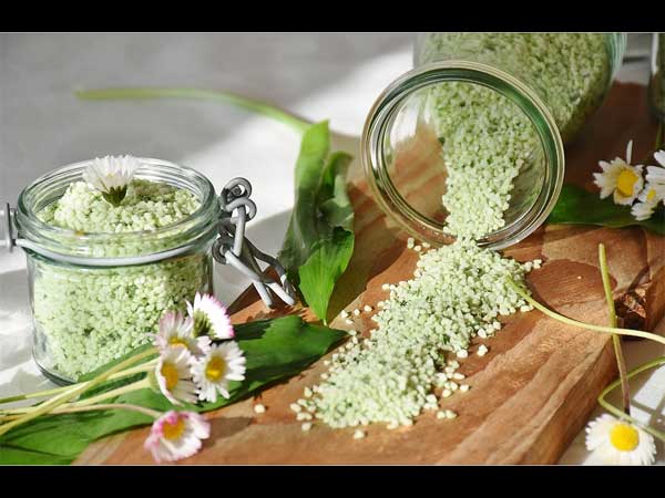 2. सी सॉल्‍ट स्‍कल्‍प स्‍क्रब -