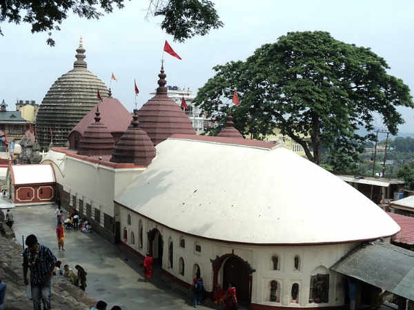 कामाख्या मंदिर (असम) 