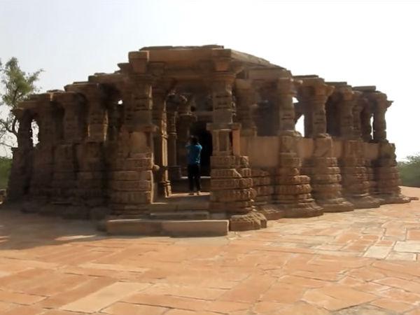 इसके पीछे की काहानी