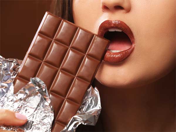 3. कोकोआ चॉकलेटी लिप कलर रेंज