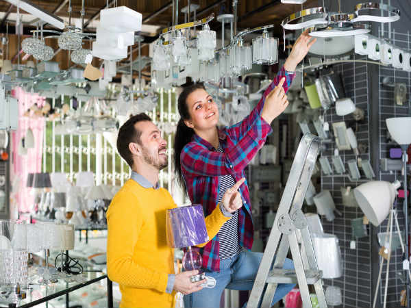 a) 18 से 29 साल की उम्र वाले : 