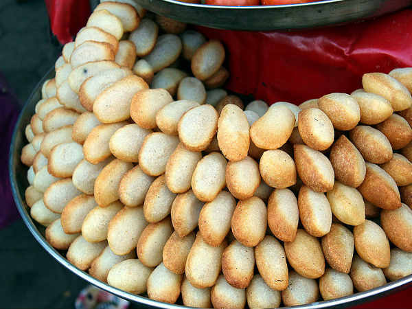  स्ट्रीट फ़ूड का सेवन ना करें :